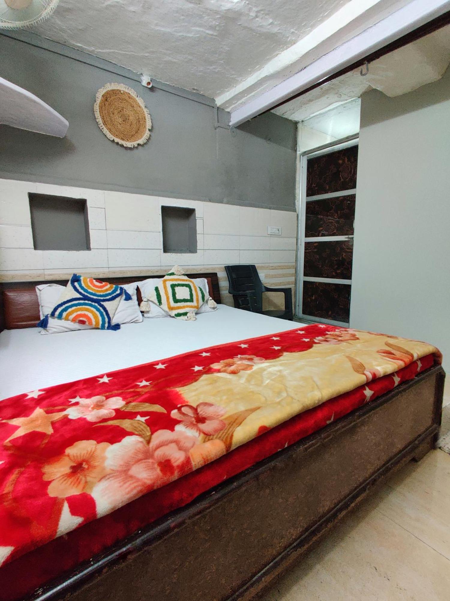Varah Square Guest House Pushkar Zimmer foto