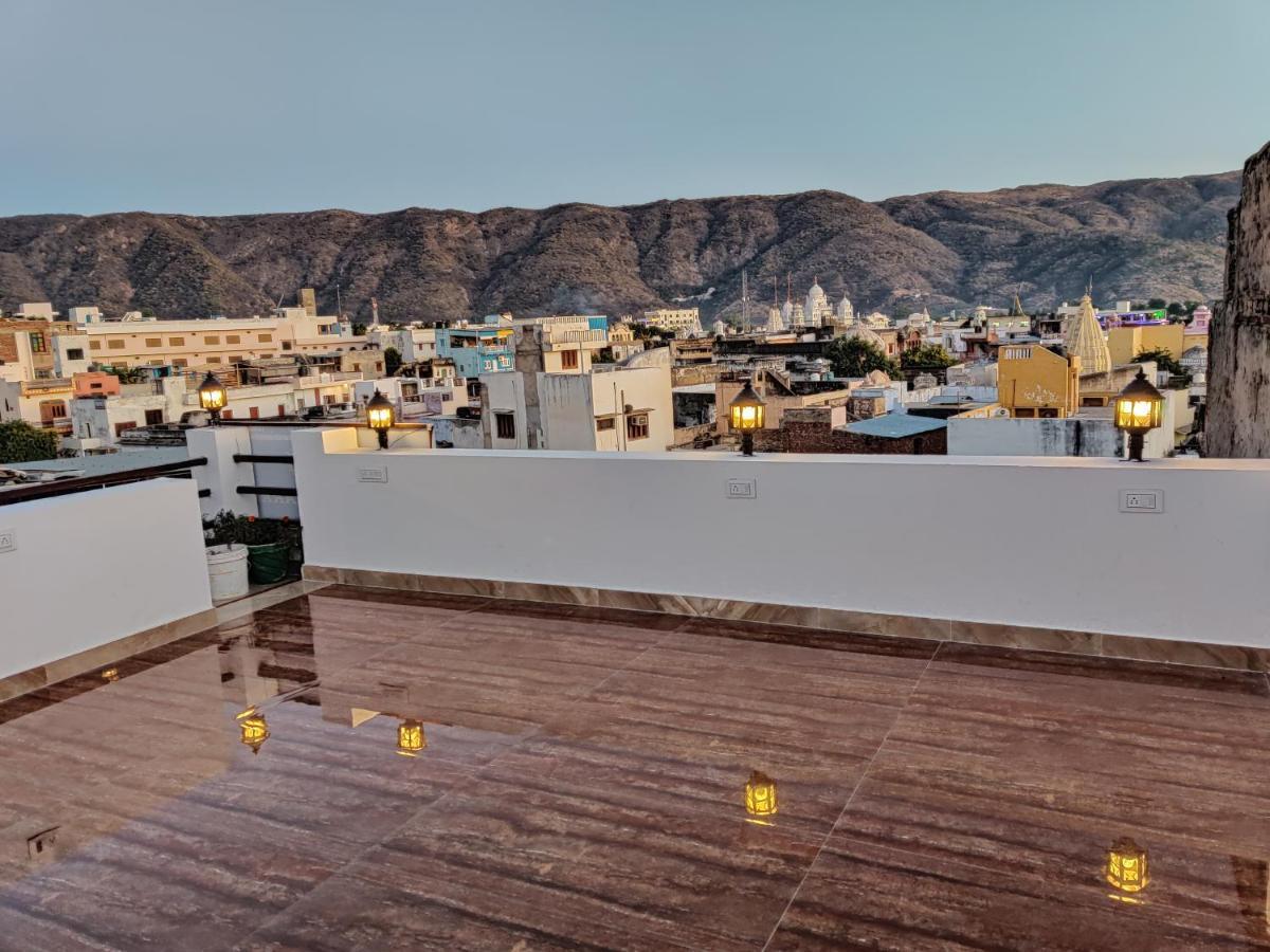 Varah Square Guest House Pushkar Exterior foto