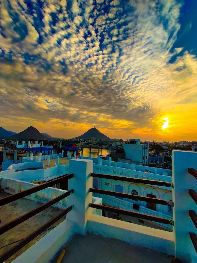 Varah Square Guest House Pushkar Exterior foto